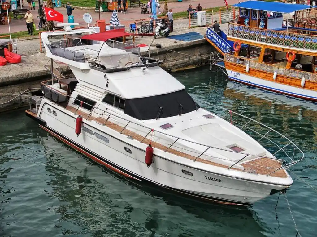 YACHT TAMARA